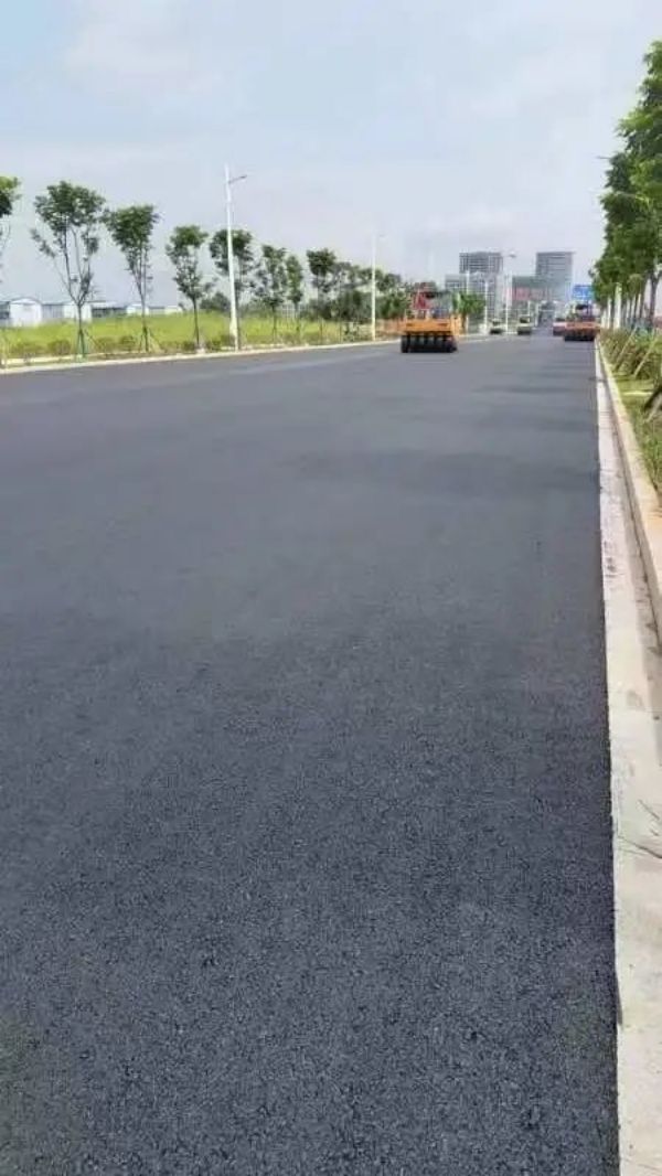 長沙太空金路橋材料有限公司,雙鋼輪壓路機(jī),福格勒瀝青攤鋪機(jī),AC系列,AF系列,SBS系列 長沙太空金路橋材料有限公司,雙鋼輪壓路機(jī),福格勒瀝青攤鋪機(jī),AC系列,AF系列,SBS系列