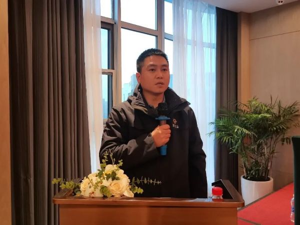 長沙太空金路橋材料有限公司,雙鋼輪壓路機,福格勒瀝青攤鋪機,AC系列,AF系列,SBS系列 長沙太空金路橋材料有限公司,雙鋼輪壓路機,福格勒瀝青攤鋪機,AC系列,AF系列,SBS系列